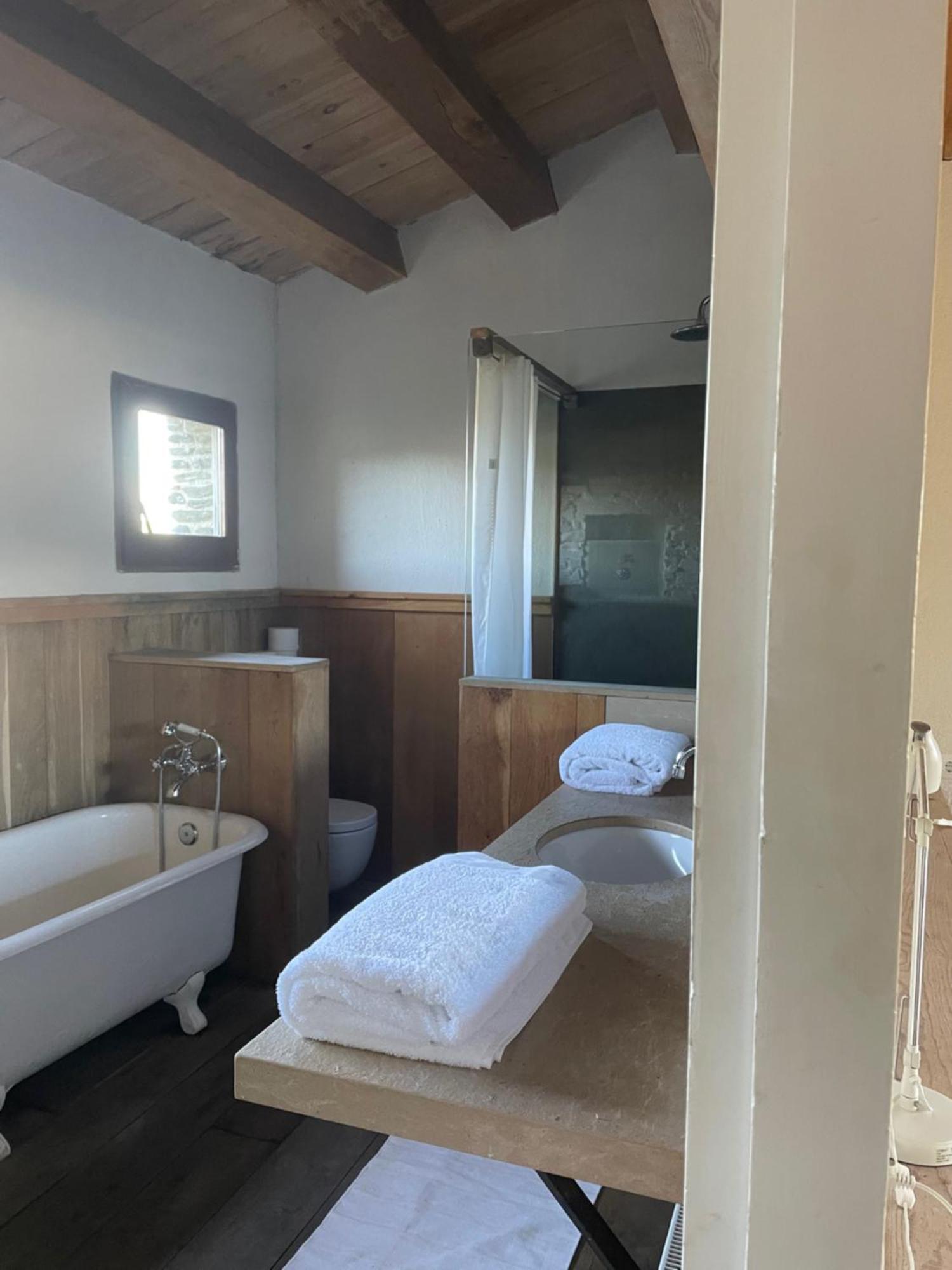 Isla Privada En Cadaques De Ensueno Con 11 Habitaciones Dobles Con Bano Privado Y Piscina Bagian luar foto