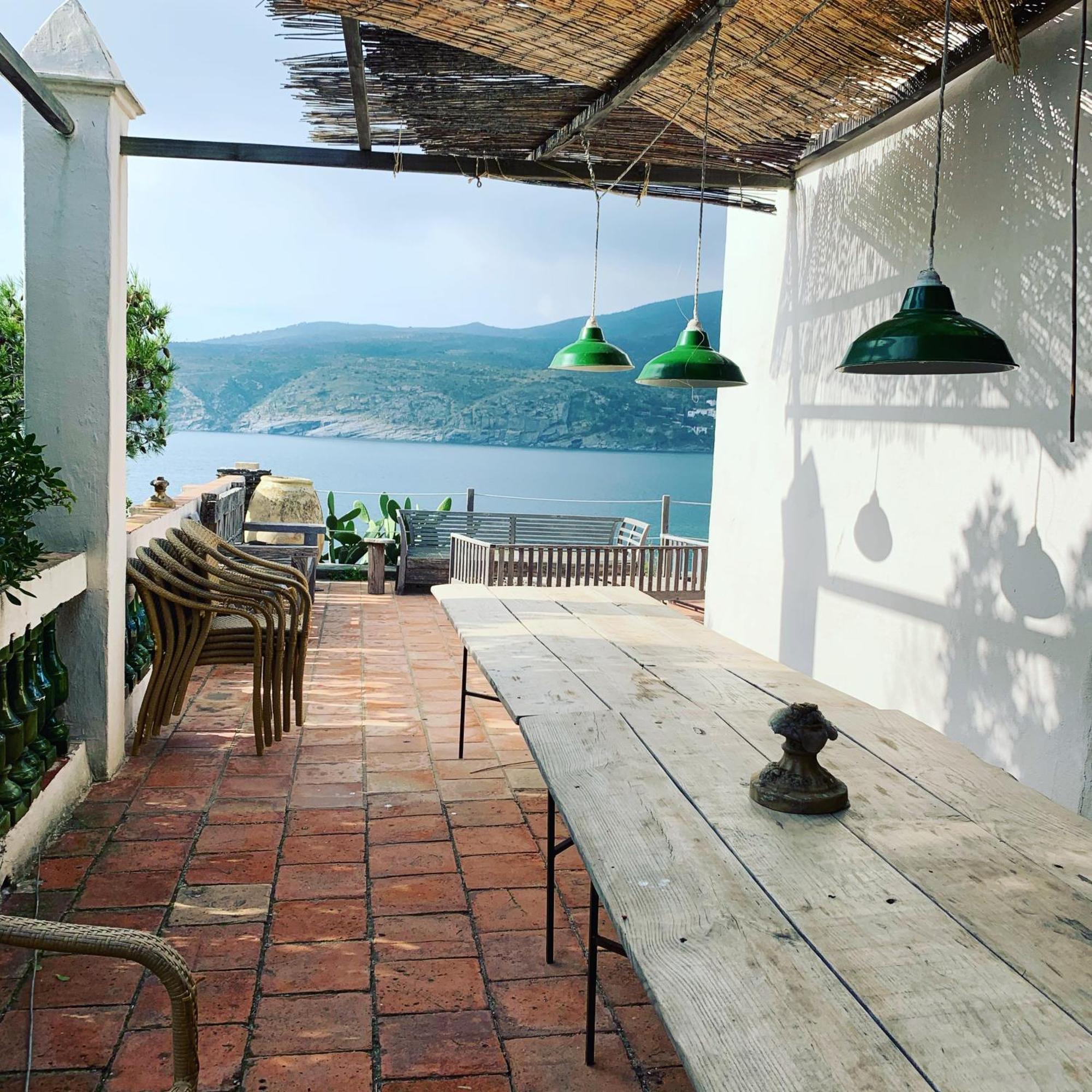 Isla Privada En Cadaques De Ensueno Con 11 Habitaciones Dobles Con Bano Privado Y Piscina Bagian luar foto